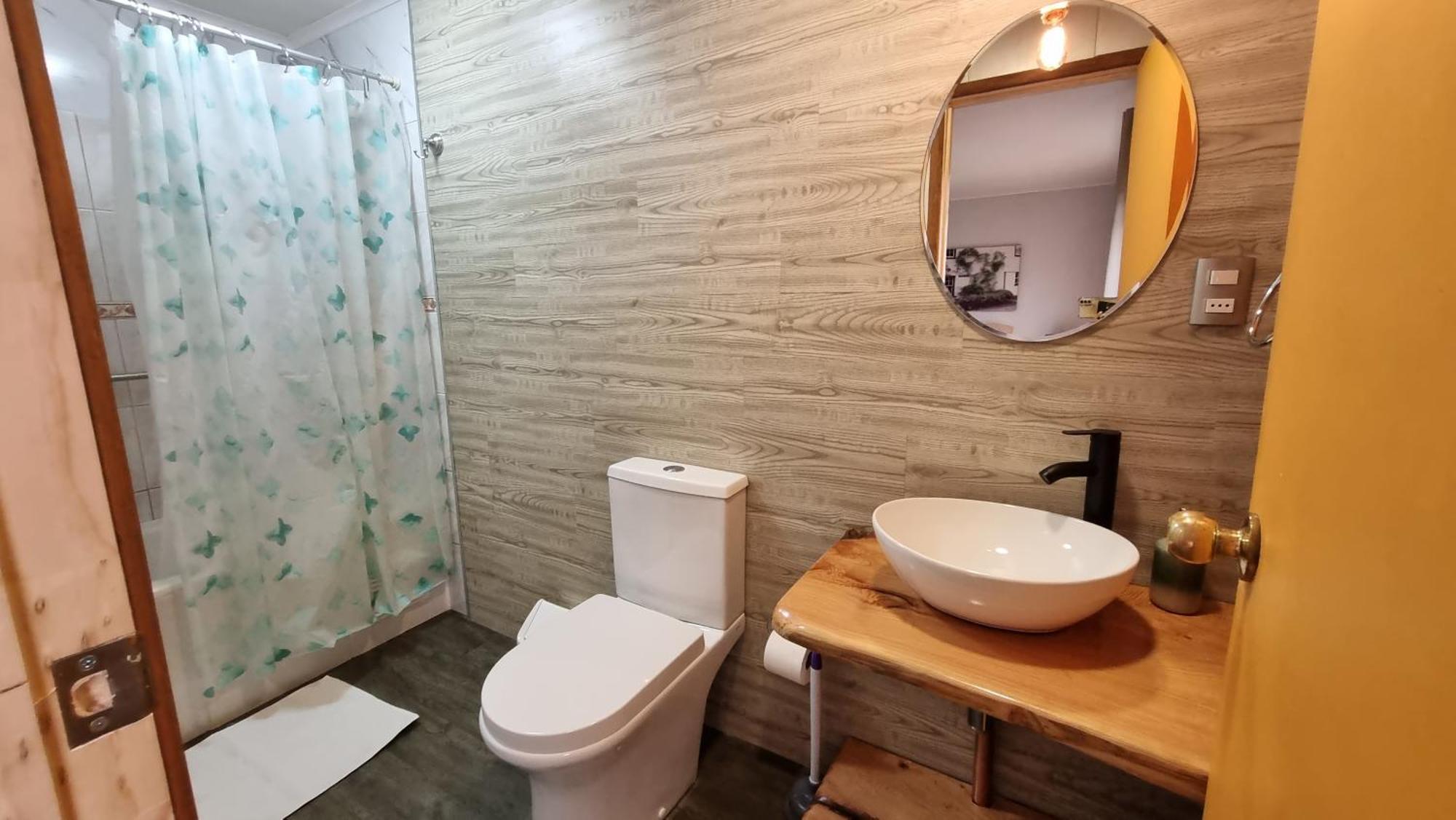 Hostel Torobayo Вальдівія Екстер'єр фото